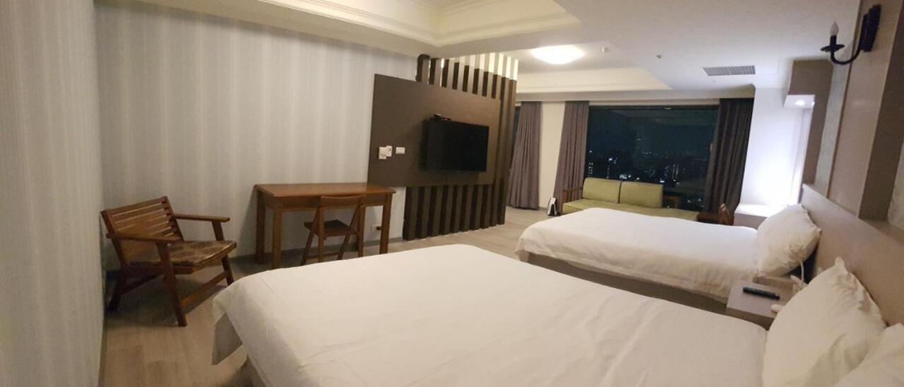雲雀高樓景觀公寓 Taichung Extérieur photo